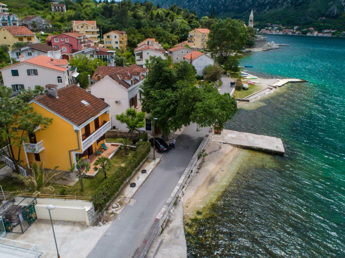 Apartments Beachfront Kotor Exterior foto
